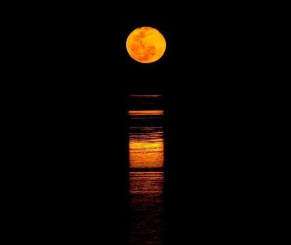 Photo of staircase to the moon phenomenon in port hedland